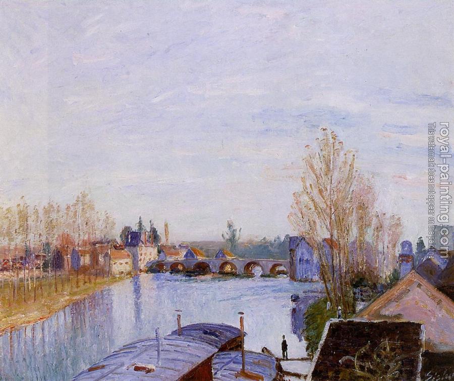 Alfred Sisley : The Loing at Moret, the Laundry Boat